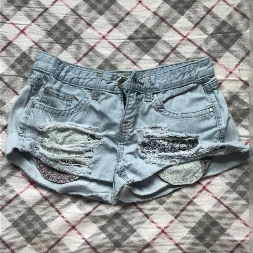 Mossimo Supply Co Ripped Jean Shorts - Size 5 (Fit 6)